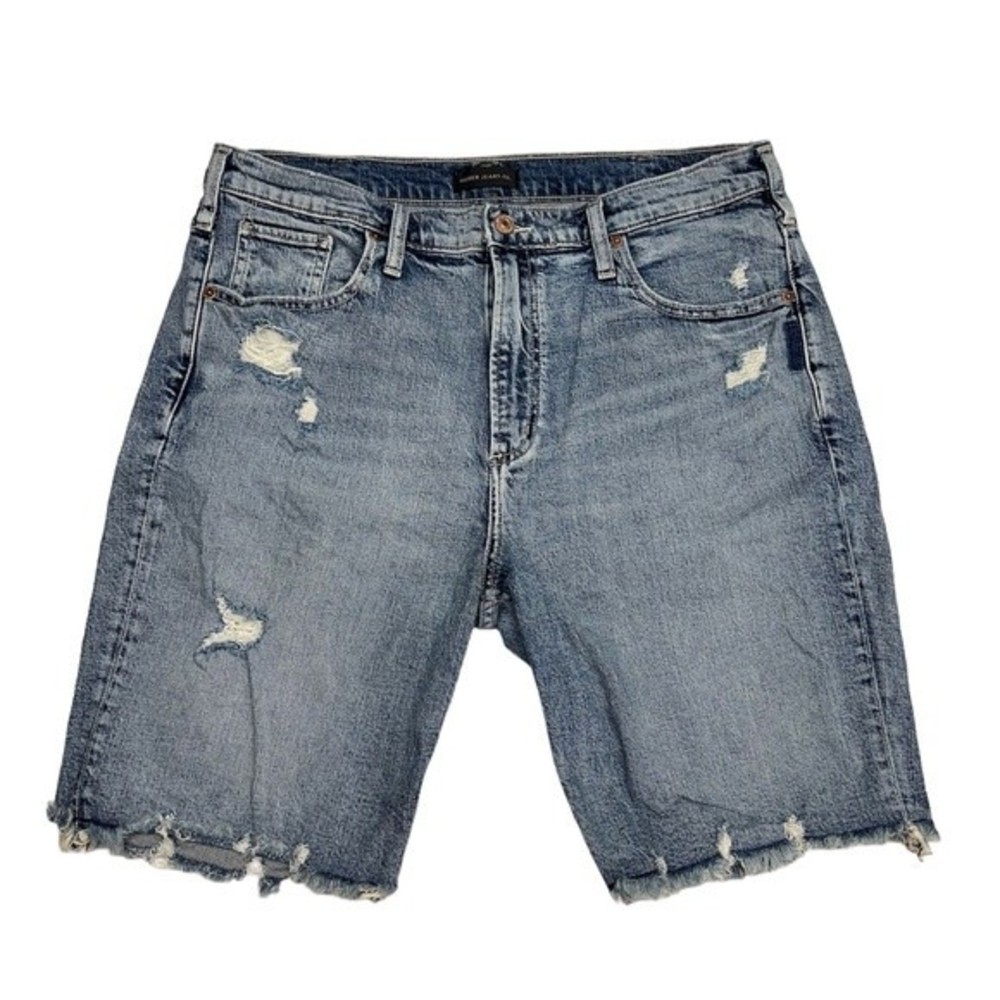 Silver Jeans Frisco Knee Shorts women’s W33/L9.5
